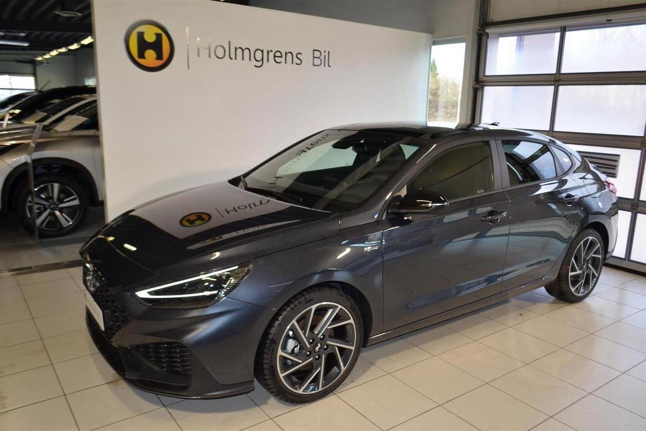 Hyundai i30 Fastback 1.5 T-GDi DCT MHEV N Line Panorama
