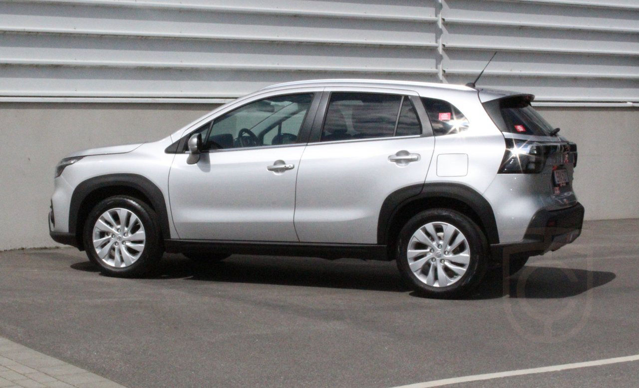 Suzuki S-Cross Select 4WD