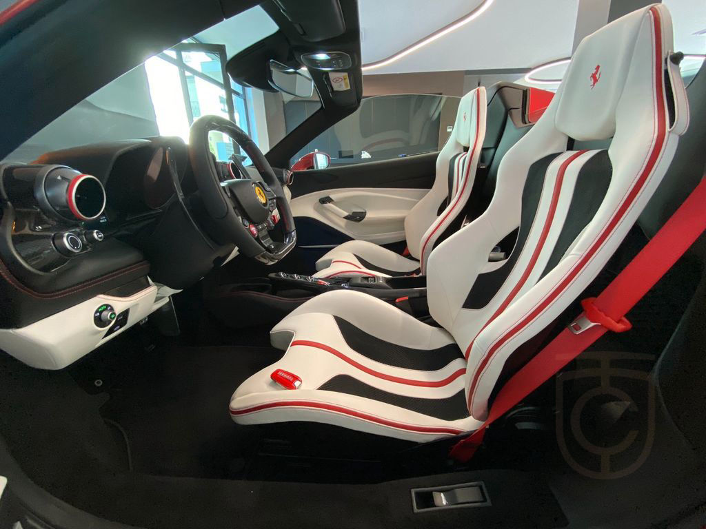 Ferrari F8 Spider *LIFT*Carbon*P-Display*Surround View
