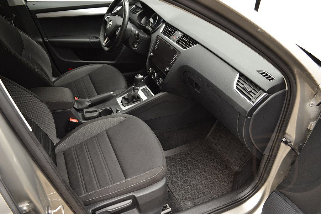 Skoda Octavia Kombi TSI 115 DSG Amb Drag Webasto