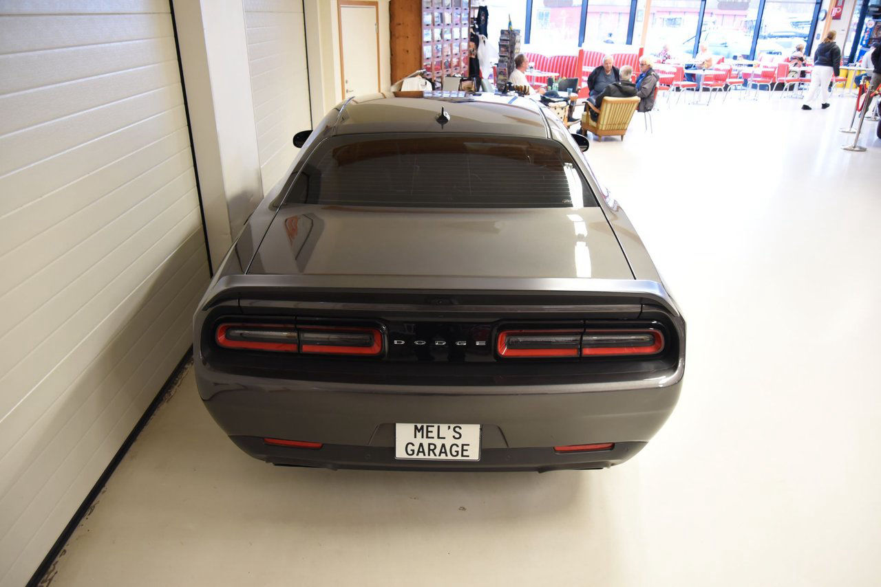 Dodge Challenger SRT Jailbreak Redeye Widebody Underbar bil!