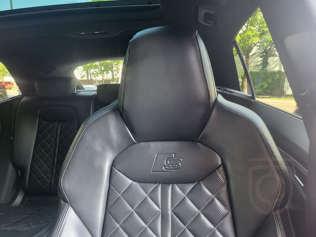 Audi Q8 50 TDI qu S Line HUD Pano B&O Massage StHzg
