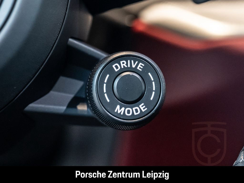 Porsche Cayenne S HD-Matrix InnoDrive PDCC InnoDrive HUD