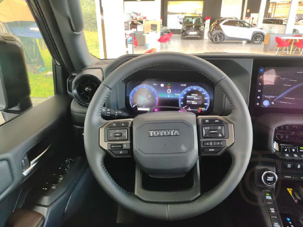 Toyota Land Cruiser 2.8 AWD Executive 7Sitzer*Schiebeda