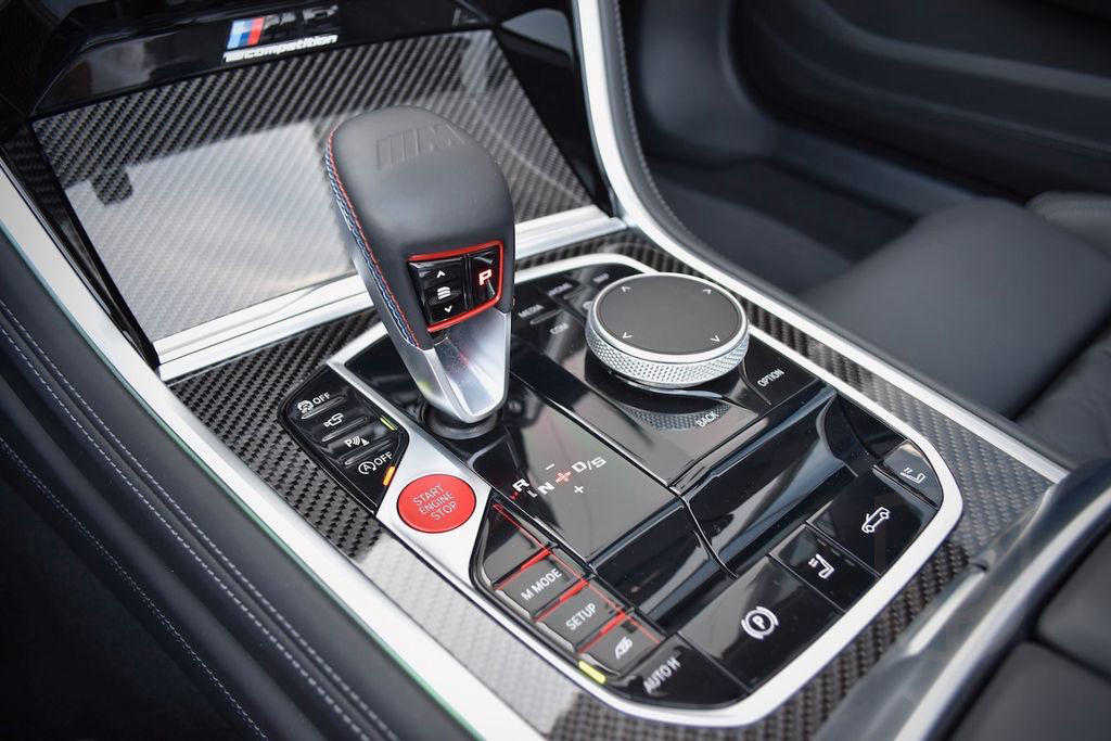 BMW M8 CABRIO COMPETITION AMBIENTE 360KAMERA B&W 19%