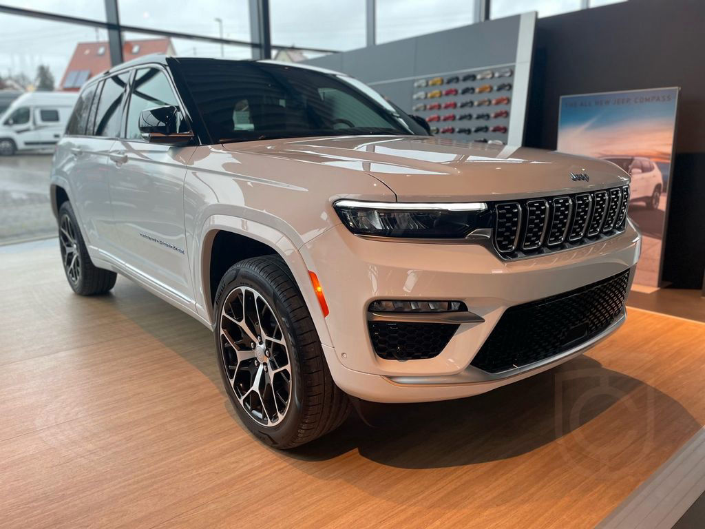 Jeep Grand Cherokee PHEV Summit Reserve / Kein Import