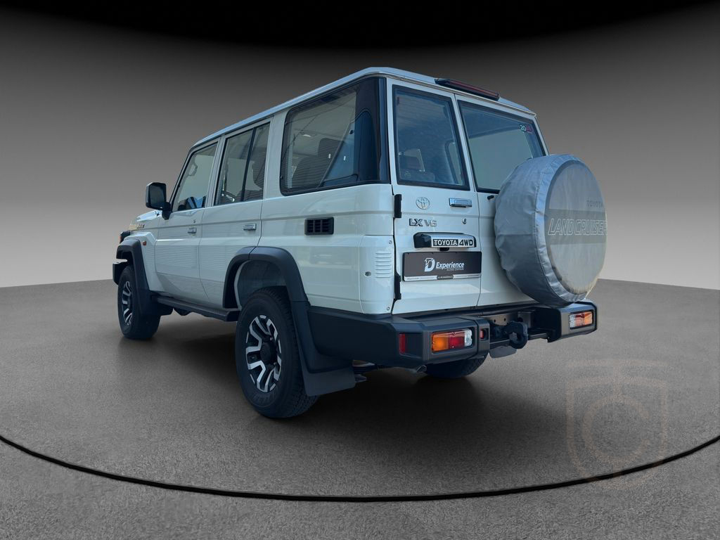 Toyota Land Cruiser GRJ76 AT Luxury + LED+ Safety Sense