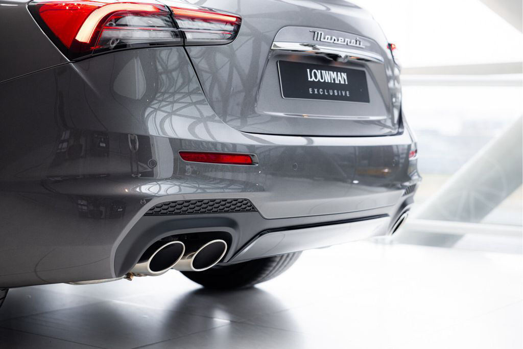 Maserati Ghibli Hybrid GT Edizione Finale | Heated Front