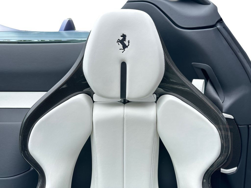Ferrari SF90 Spider 130.000€ an optionals