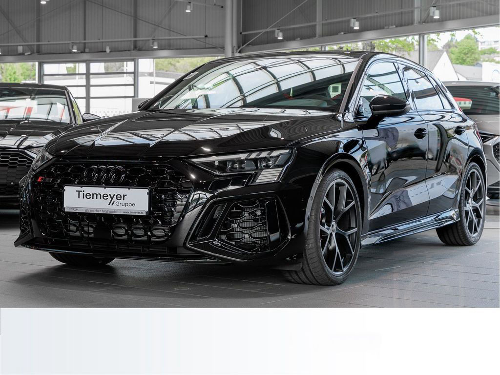 Audi RS3 Sportback 2.5 TFSI Q MATRIX BuO ACC PANO SPO
