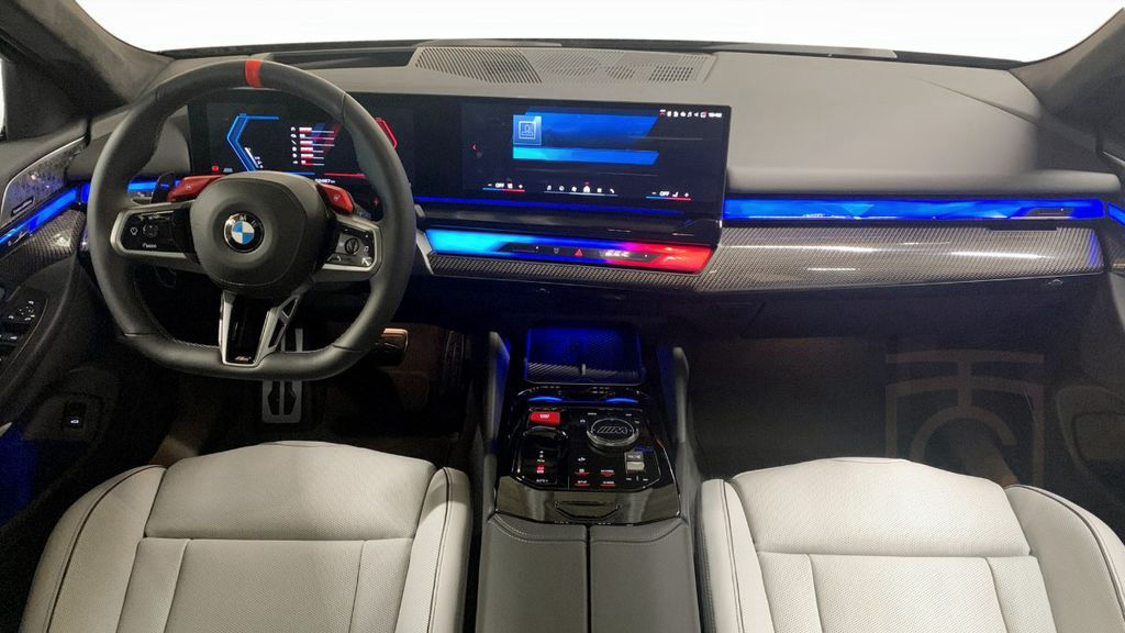 BMW M5 Limousine *M Drive Pro*ParkAssi*DrivAssi*Pano