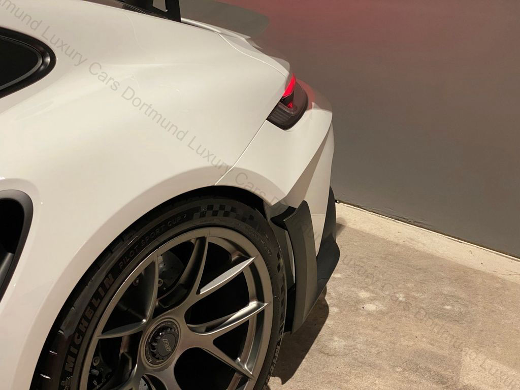Porsche 992 GT3 RS / Weissach Paket / Lifting / PCCB