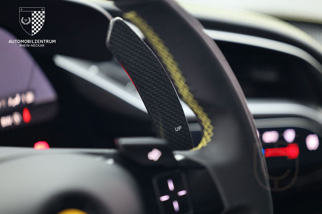 Ferrari SF90 Stradale RacingSeats/Carbon-LED/Liftsystem