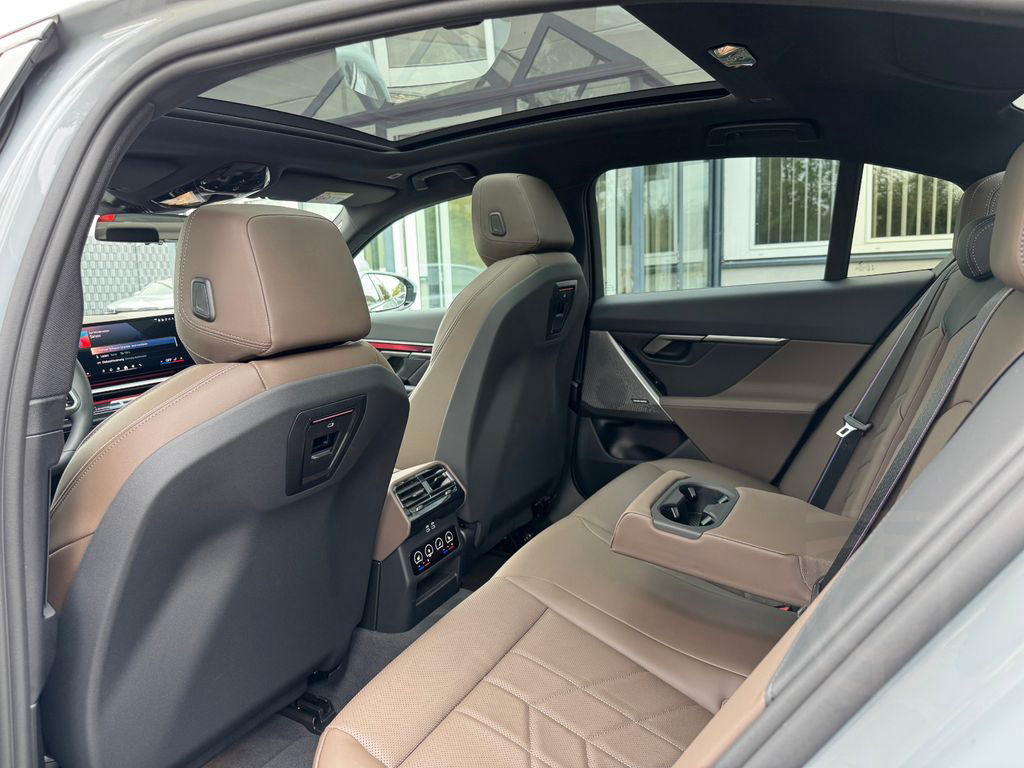 BMW 530 e M Sportpaket Pro/Pano/360°K/20 Zoll