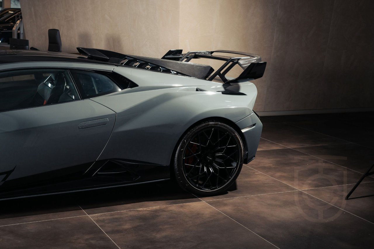 Lamborghini Huracán STO 60th Anniversary Edition 1