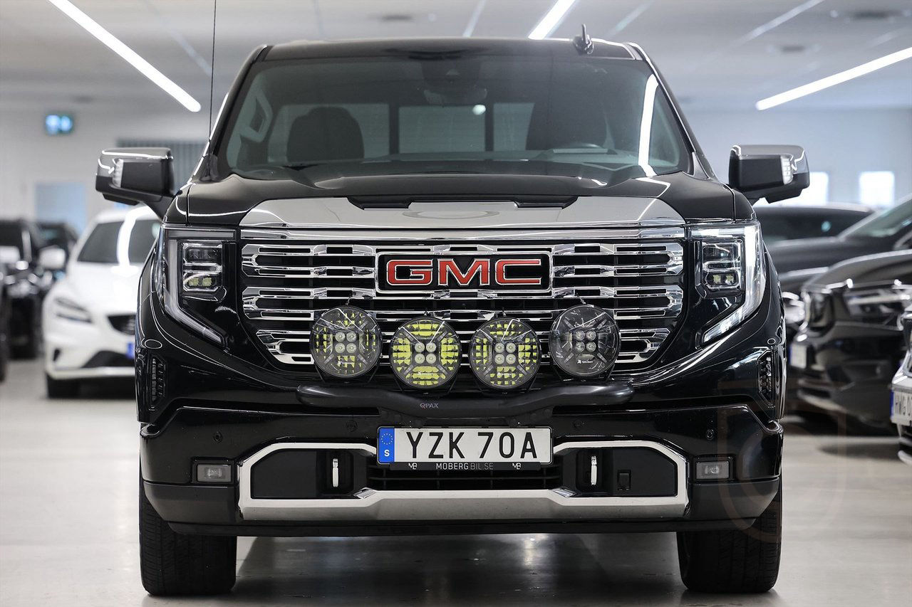 GMC Sierra Denali Reserve 3.0L Duramax QPax Decked