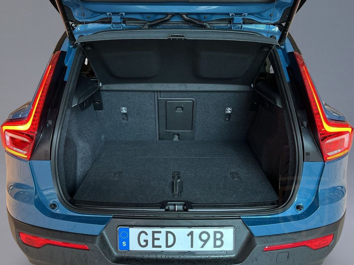 Volvo XC40 Recharge Single Motor Extd R Core