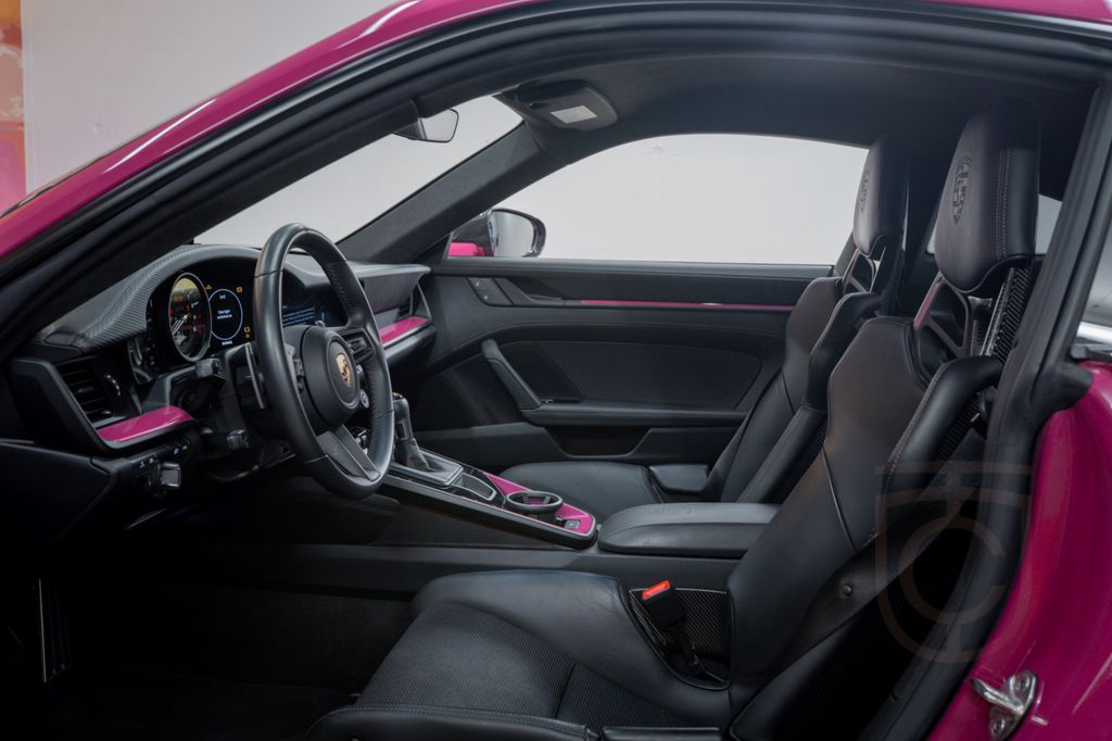 Porsche 992 GT3 TOURING STOCK LIKE NEW