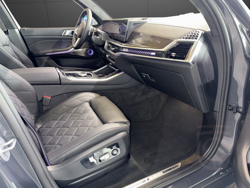 BMW X5 M60i xDrive MSportPRO NP145837,- AHK B&W Stan