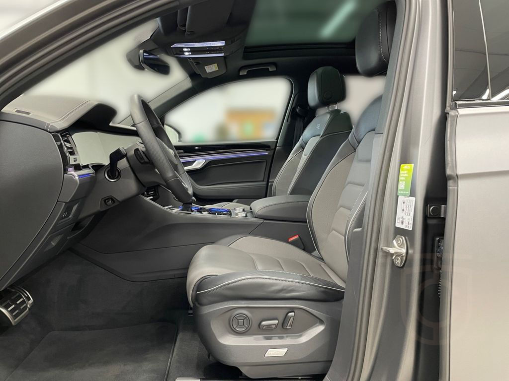 Volkswagen Touareg 3.0 TDI 4M R-Line *AHK*MATRIX*HEAD-UP*KA