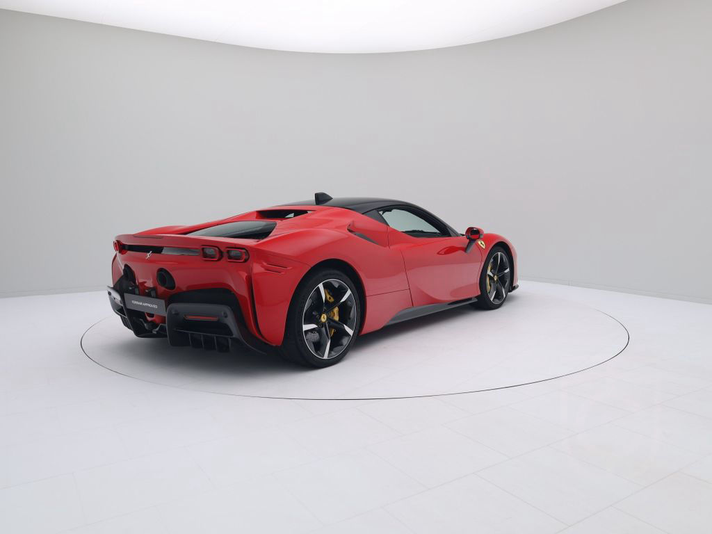 Ferrari SF90 Stradale - FERRARI HAMBURG