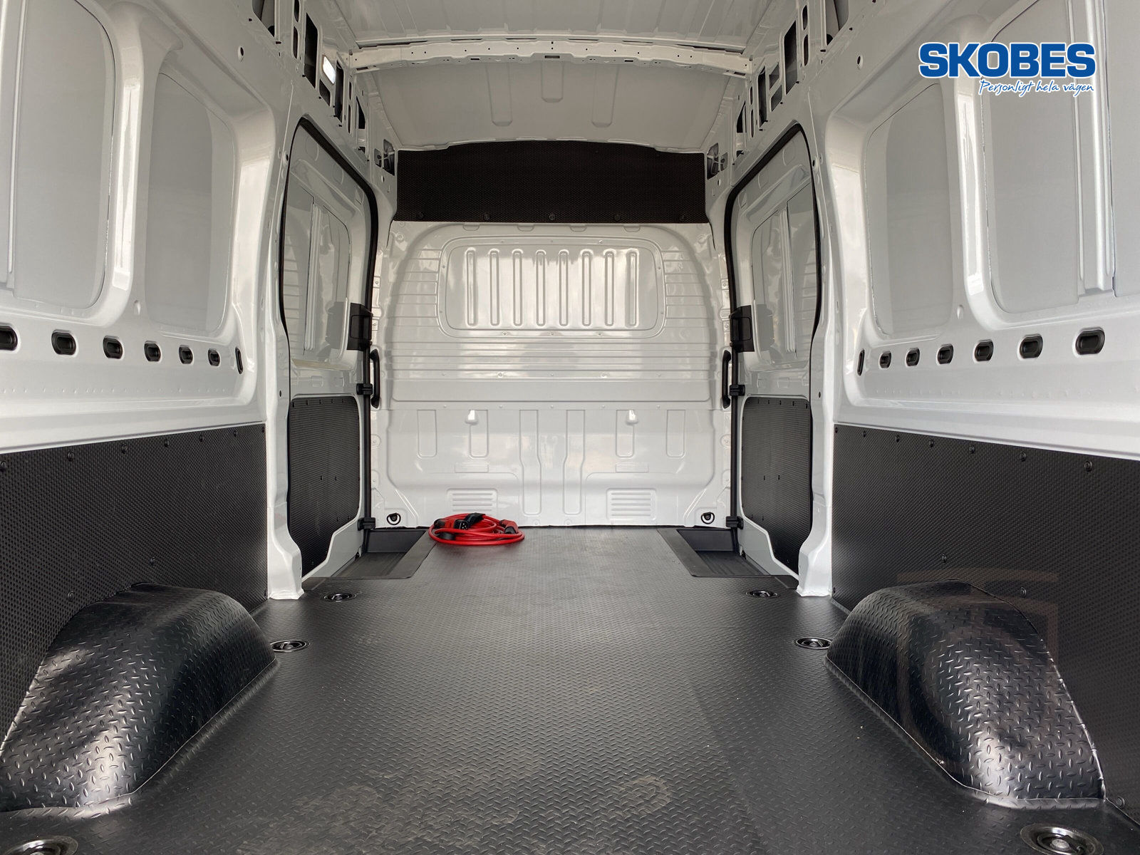 Maxus e-Deliver 9