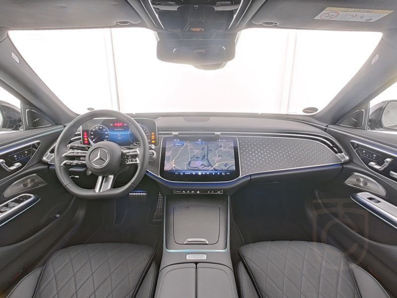 Mercedes-Benz E 300 de 4M AMG Prem+ AIRMATIC Massage HAL €110k