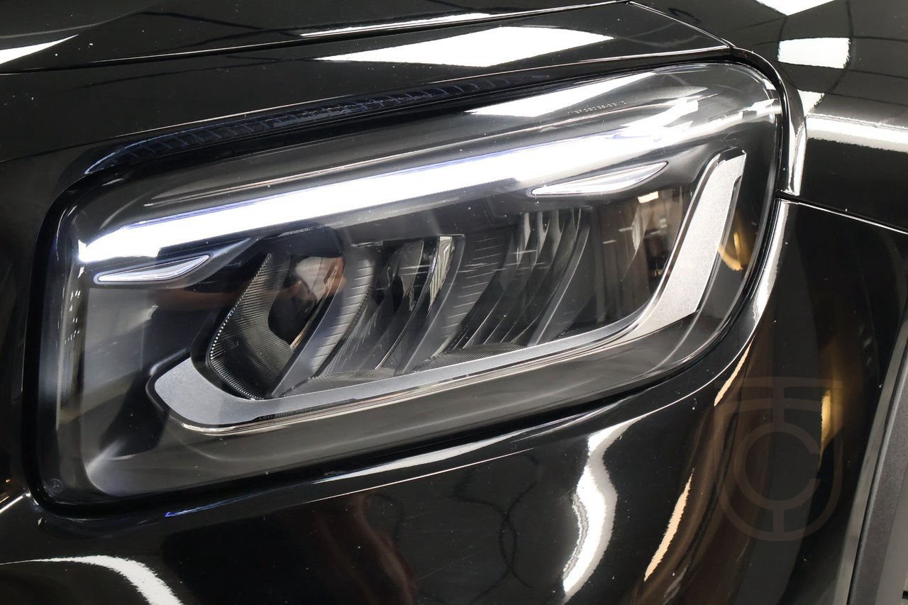 Mercedes-Benz GLB 250 4MATIC AMG Line NIGHT