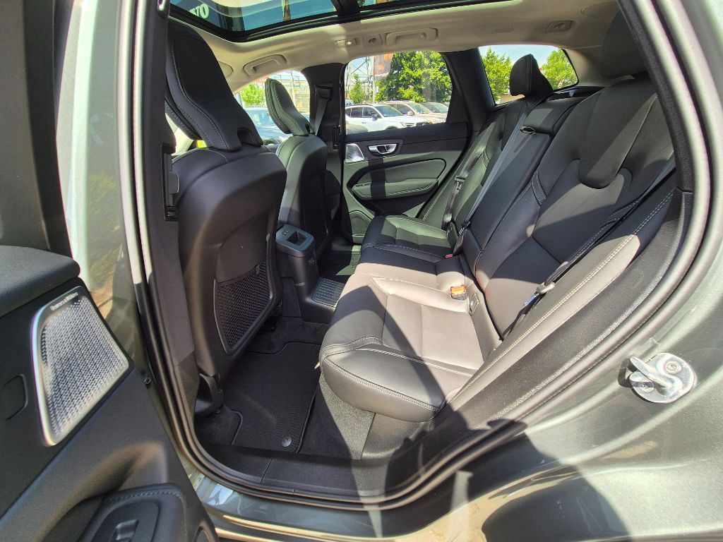 Volvo XC60 T8 AWD Ultra Dark+Facelift+VOLL