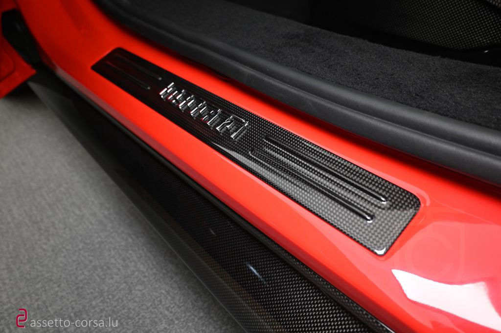 Ferrari 296 GTS*Carbon*Lift*Racing Seats*Neuwertig
