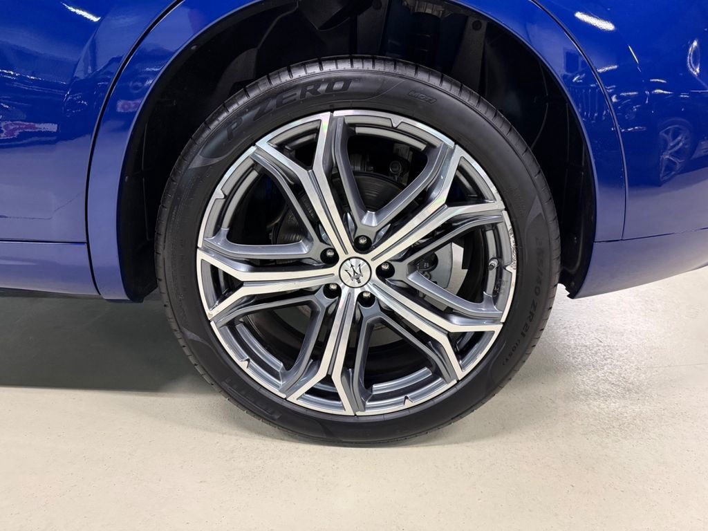 Maserati Levante GT Hybrid Premium-Leder Panorama 21zoll