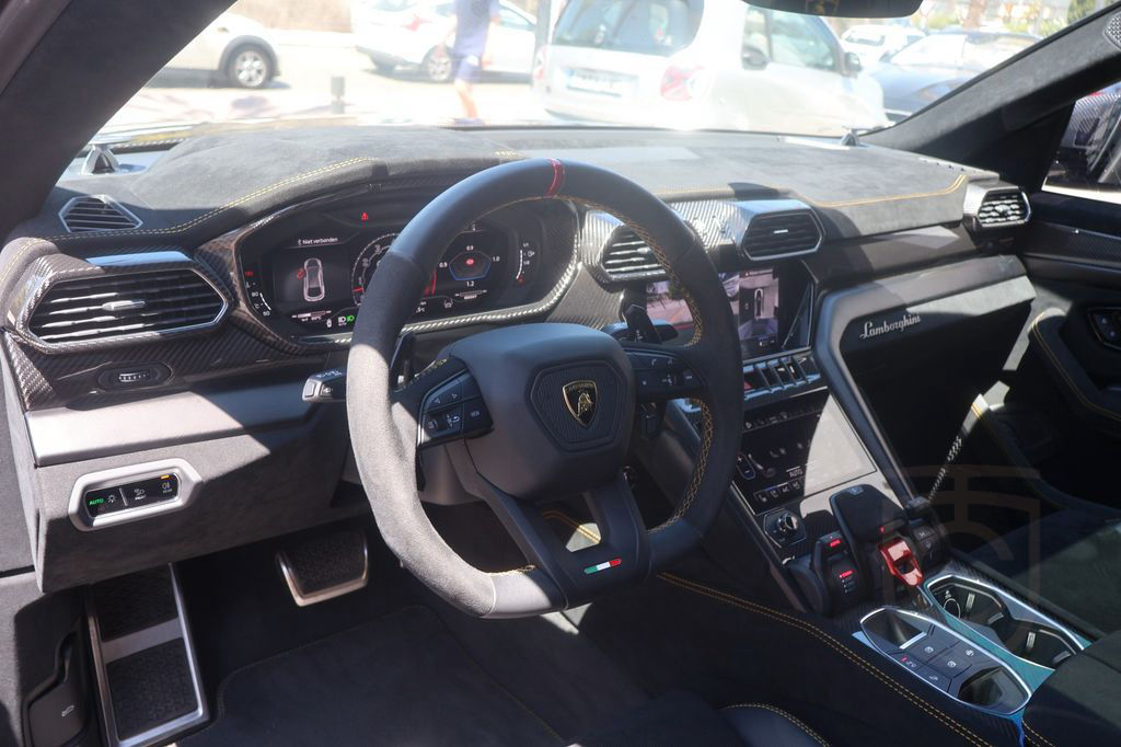 Lamborghini Urus 4.0 V8 Performante *GERMAN REGISTERED*