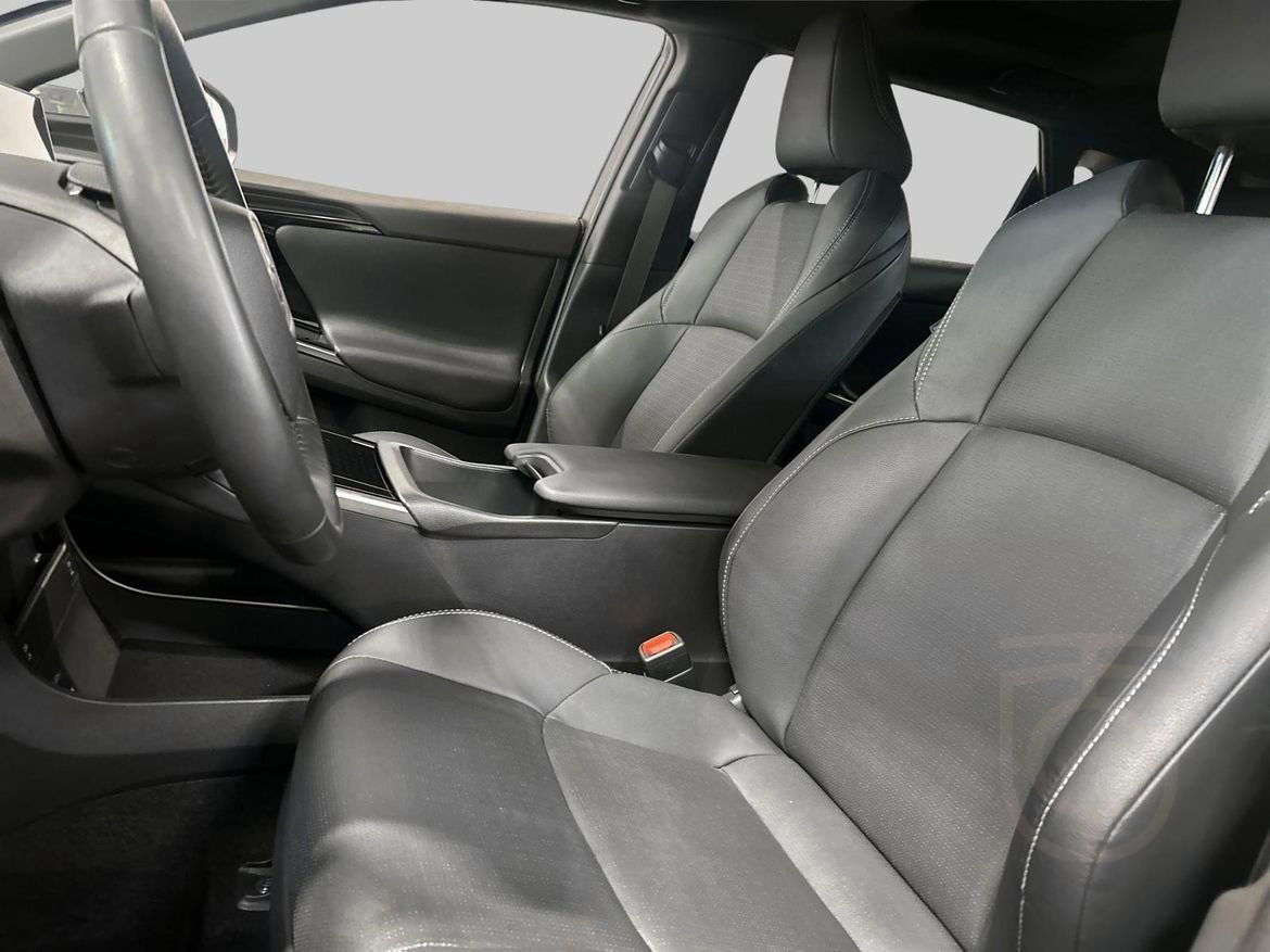Toyota bZ4X AWD Executive Panorama