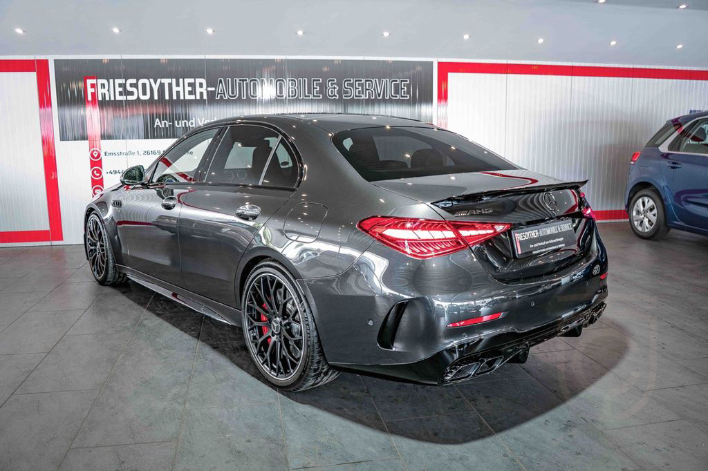Mercedes-Benz C 63 AMG 4Matic+ S E Performance Carbon Aero HUD