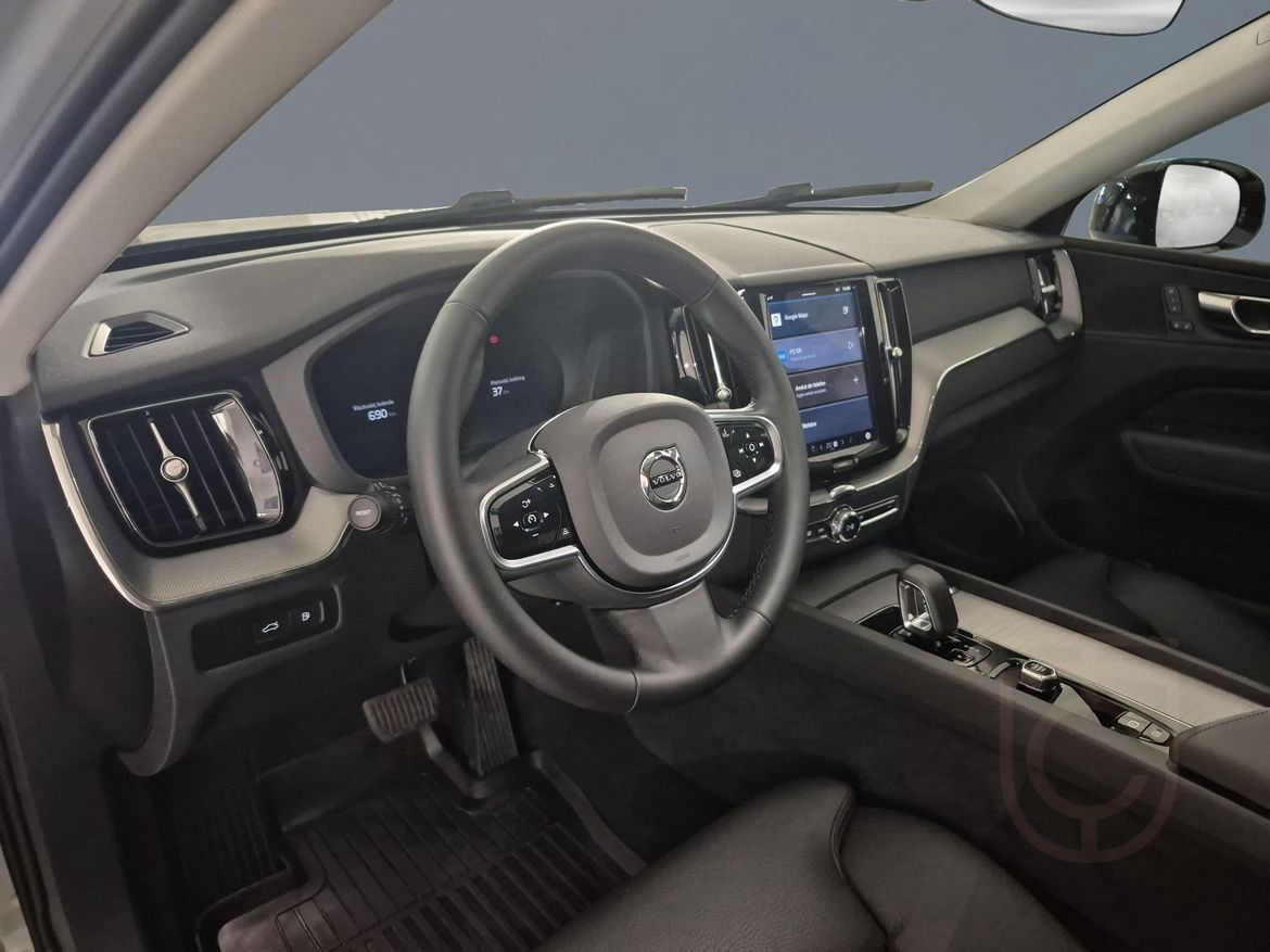 Volvo XC60 T6 Plus Dark Edition