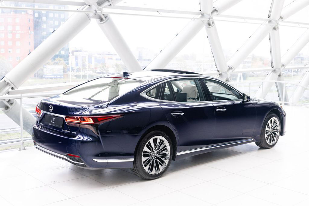 Lexus LS 500 500h AWD President Line | Ottoman seat |