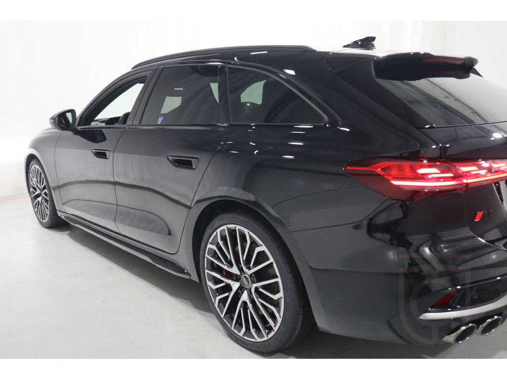 Audi S5 Avant TFSI 270 kW S tronic AHK/Pano/B+O/TechP