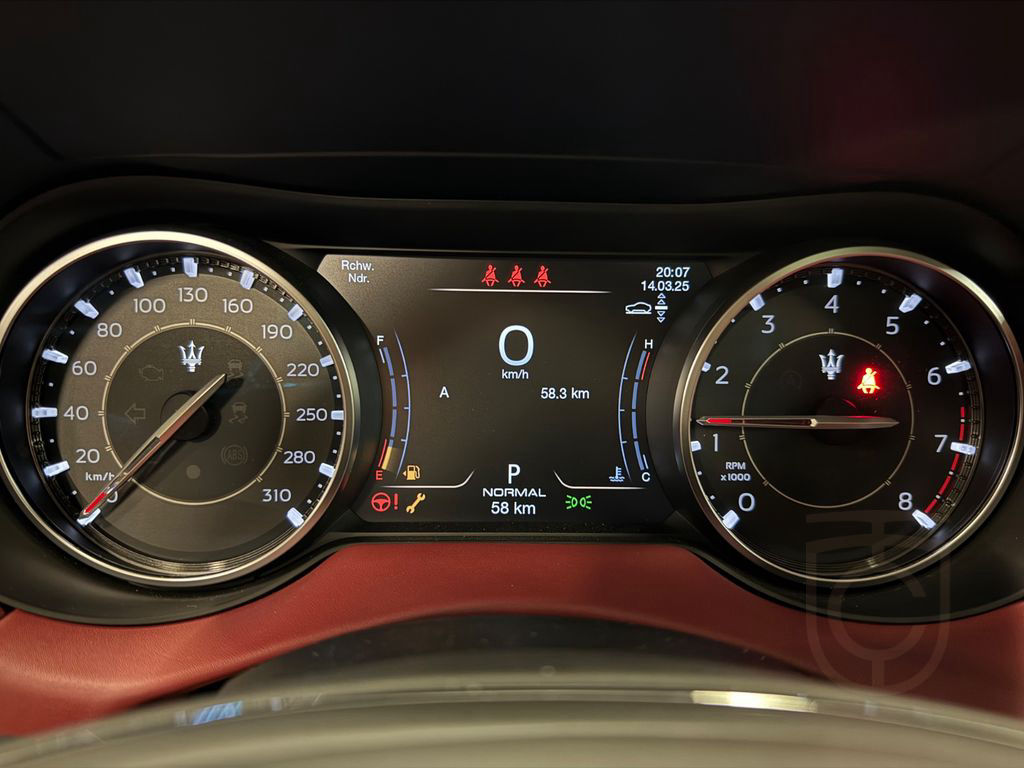 Maserati Levante GT Hybrid Premium-Leder Panorama 21zoll