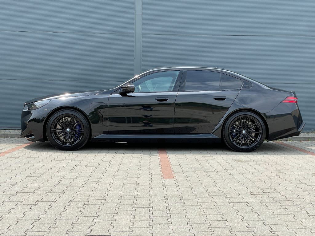 BMW M5 Lim.CARBON.SITZBELÜFT.DR.ASS.PRO.B&W.360°