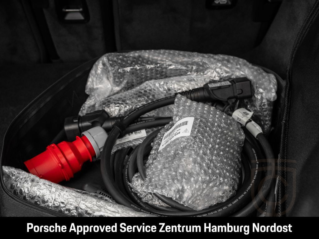 Porsche Panamera 4S E-Hybrid Sport Turismo Sportabgasan.