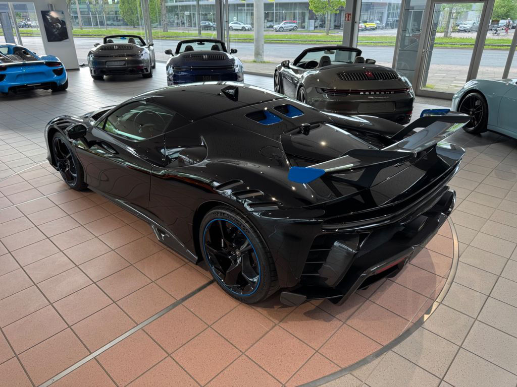 Ferrari SF90 XX
