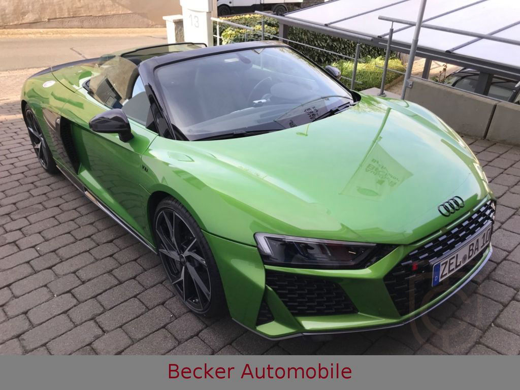 Audi R8 Spyder V10 5.2 FSI quattro performance UNIKAT