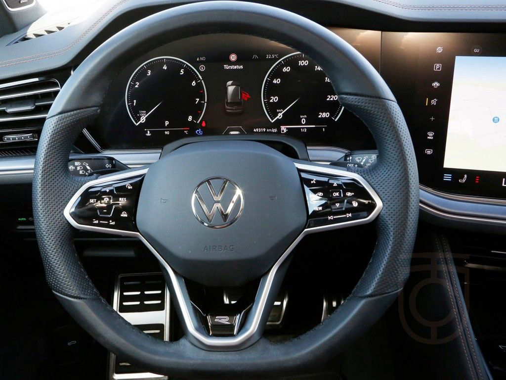 Volkswagen Touareg 3.0 V6 TSI 4M R-Line PANO AHK 360° STHZ