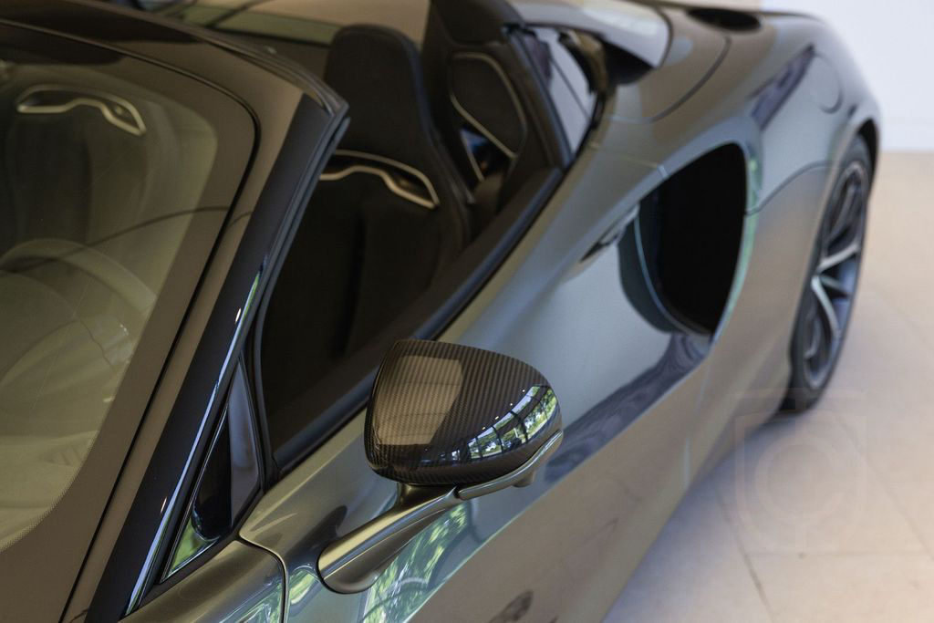 McLaren Artura Spider