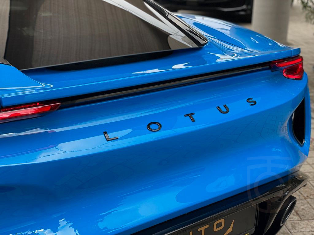 Lotus Emira V6 First Edition Vollausstattung Neuwagen