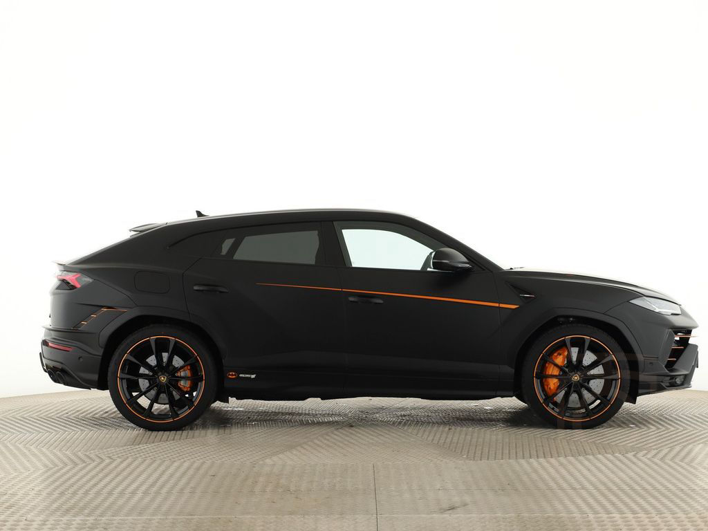 Lamborghini Urus S Traum in Matt schwarz