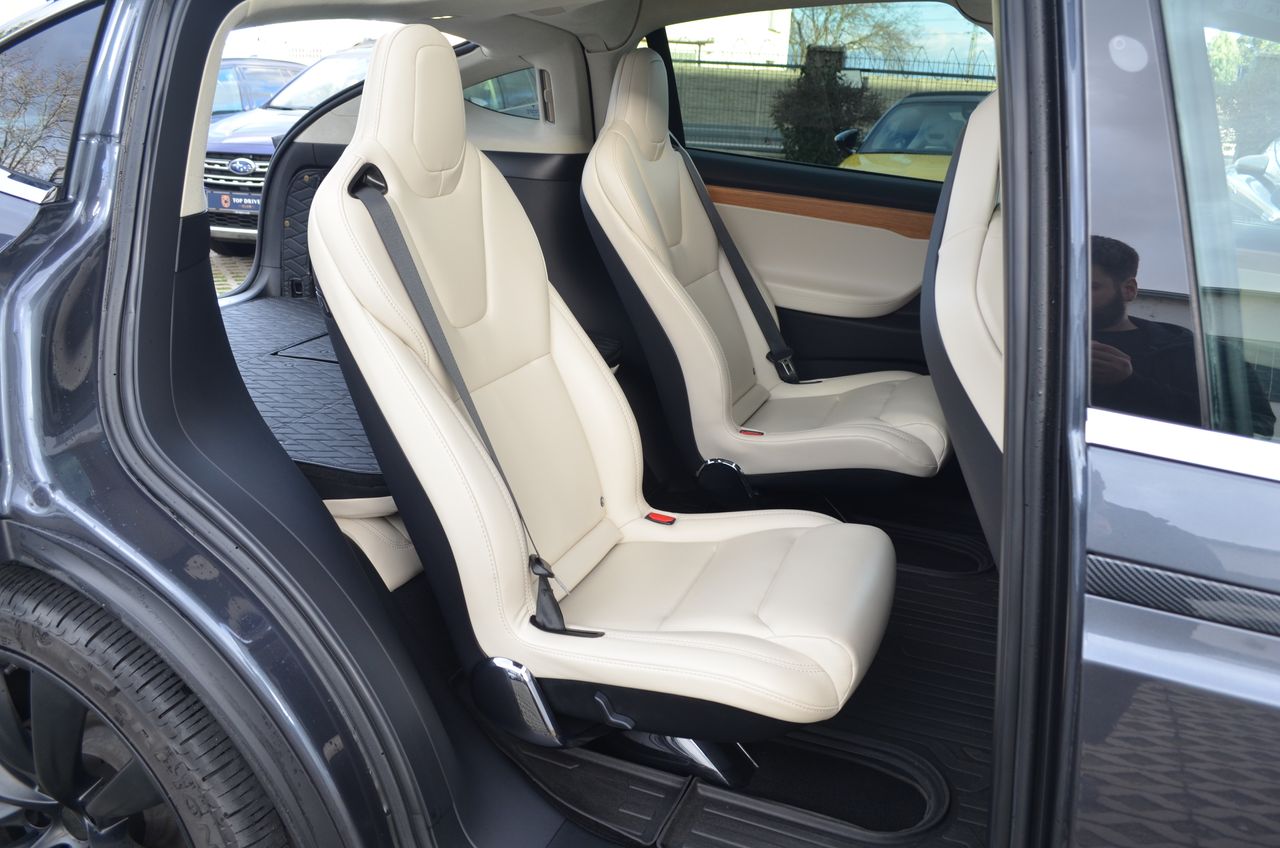 Tesla Model X Dual Motor Long Range