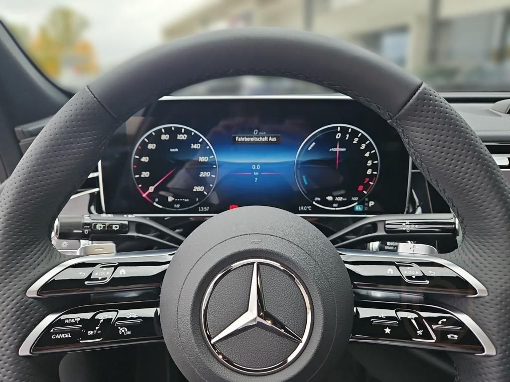 Mercedes-Benz E 300 e T ++AMG-ADVANCED+NIGHT+AHK+SUPERSCREEN++