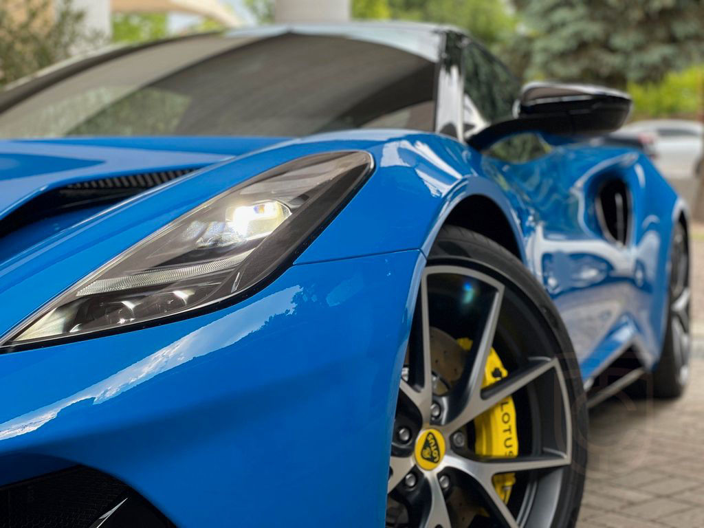 Lotus Emira V6 First Edition Vollausstattung Neuwagen