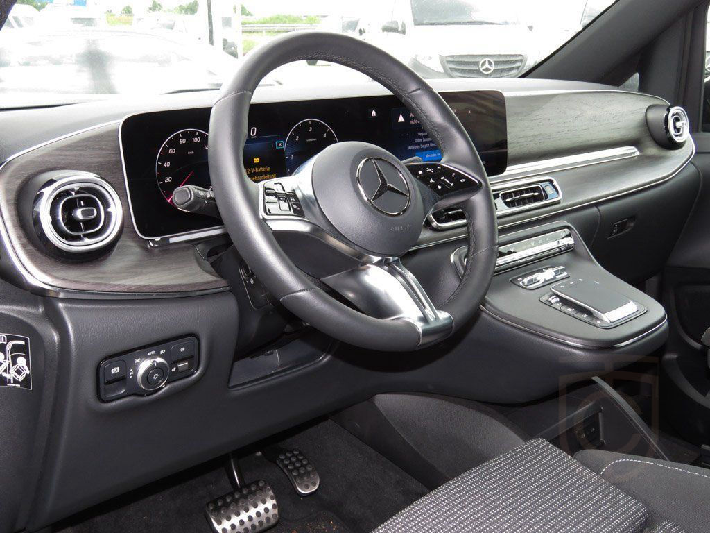 Mercedes-Benz V 300 d Style 4x4 lang AIRMATIC Distr. Kamera 9G